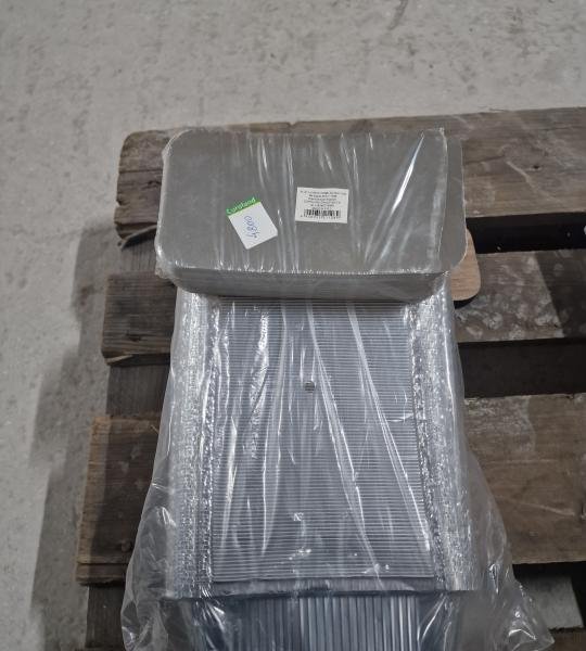 Pijat alumini me kapak 700ML 20x11cm